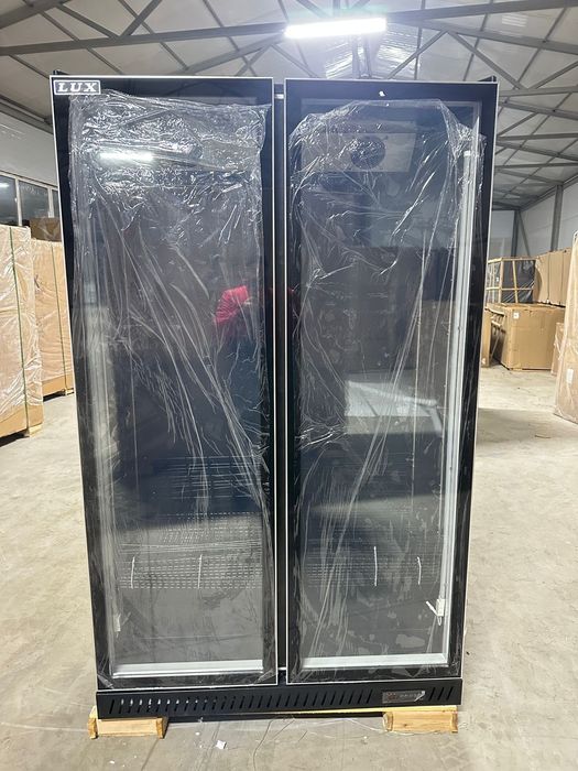 Холодильник витрина дла магазин