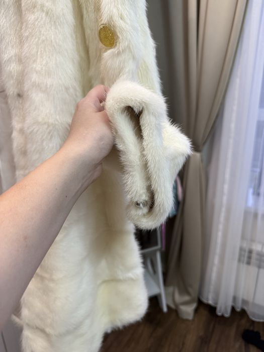 Продам норковую шубу