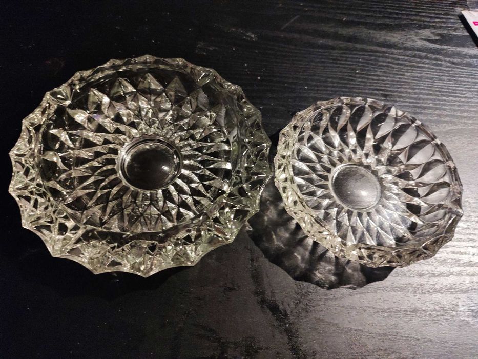 Set doua scrumiere (probabil) sticla