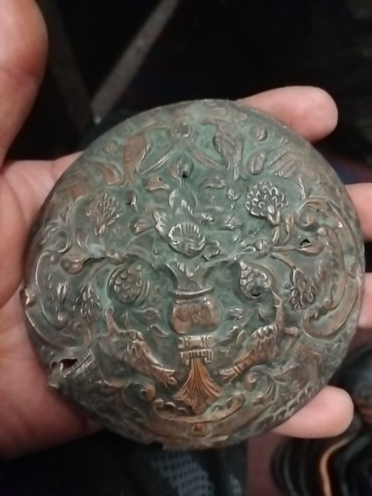 продава се акой се ентересува някои