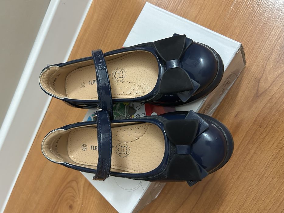 Детские туфли