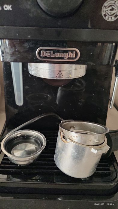 Кафемашина Делонги - DeLonghi EC230.BK