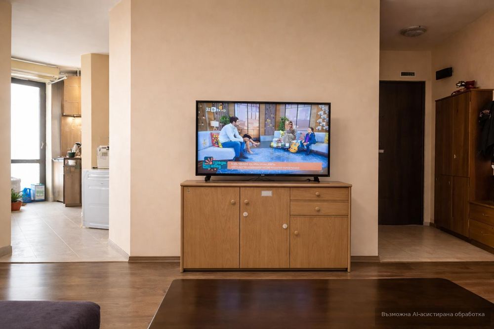 Тристаен апартамент под наем в Център