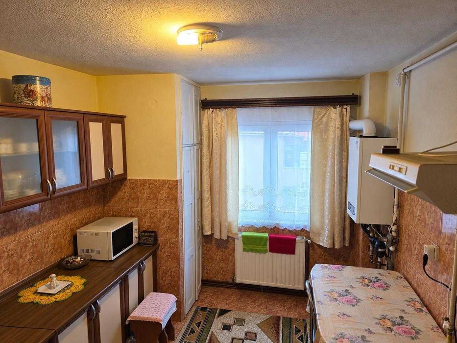 Apartament 4 camere Cugir,jud Alba