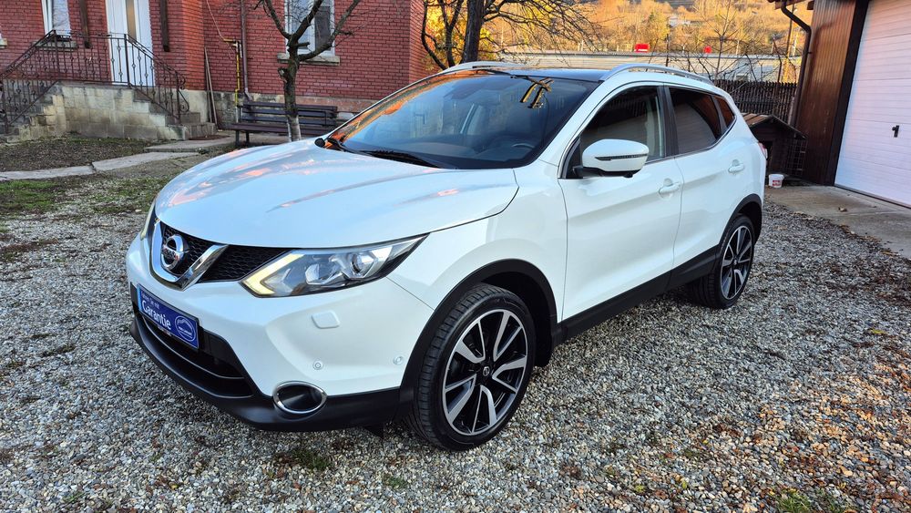 Qashqai TEKNA/2015/1.6dCi/Full LED/Piele/Navi3D/Panorama/Camera 360/E5