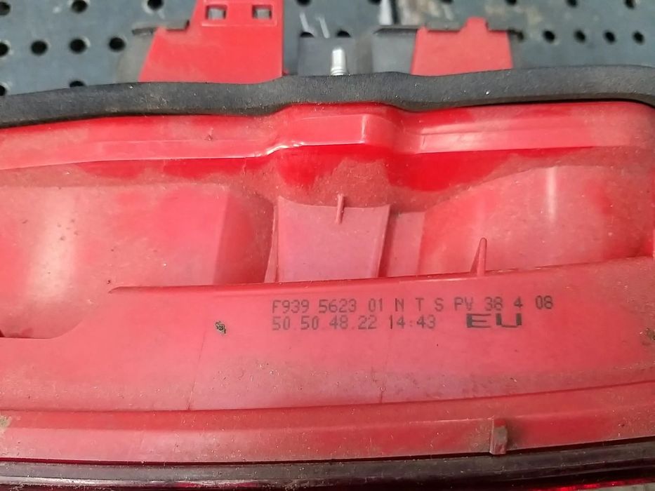 Stop tripla lampa stanga haion alfa romeo 159 939 f939562301