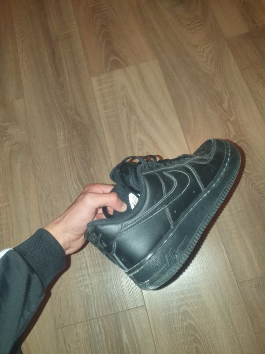 Vand air force 1 negri sunt aproape noi I am purtat de cateva ori