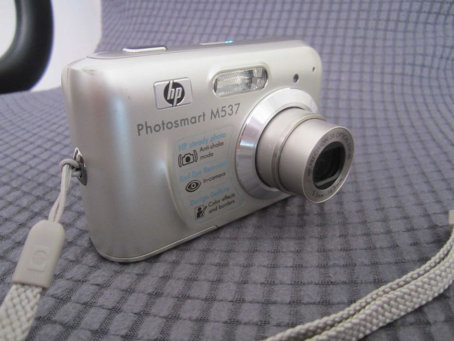 Фотоапарат HP Photosmart M537