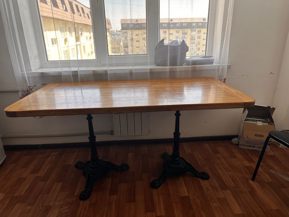 Продам стол из натурального дерева