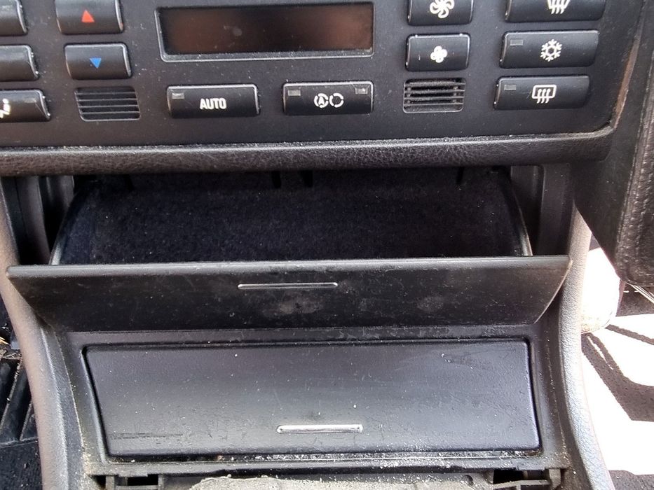 Sertar bord Bmw 3 (E46) [Fabr 1998-2005] 2.0 M47D 110 KW / 150 CP