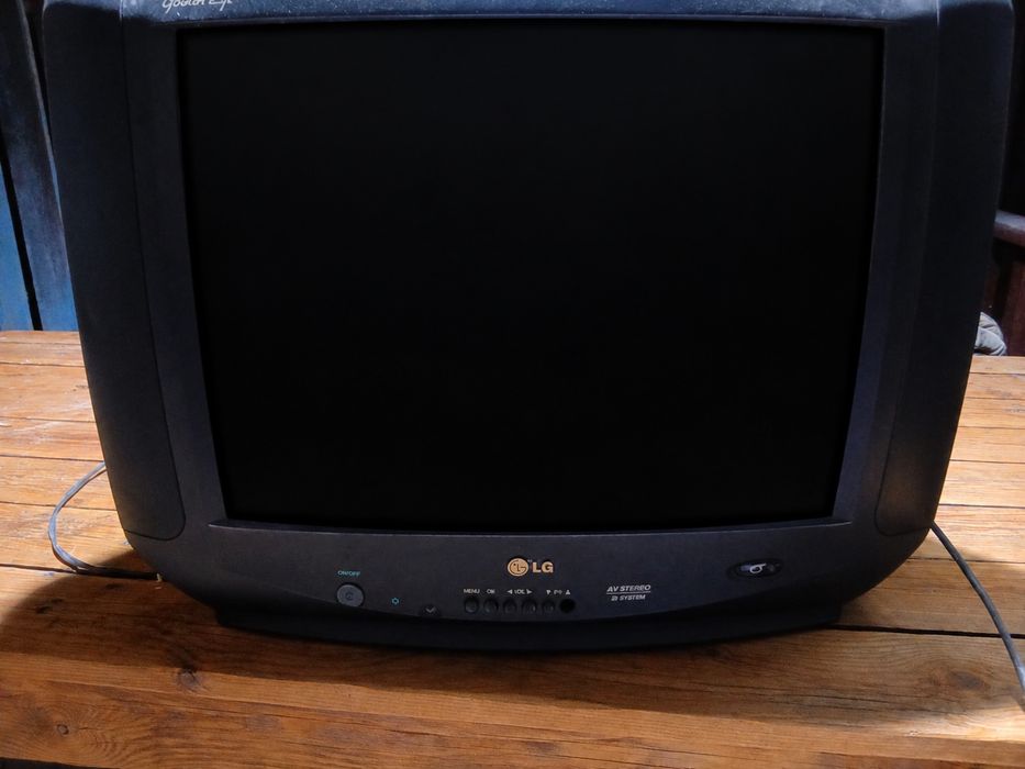 Продам старый телевизор LG GoldStar

- Бренд: LG GoldStar
- Страна