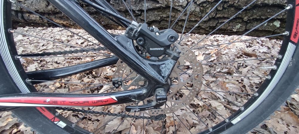 Montainbaik  carbon Univega , cu furcă fox