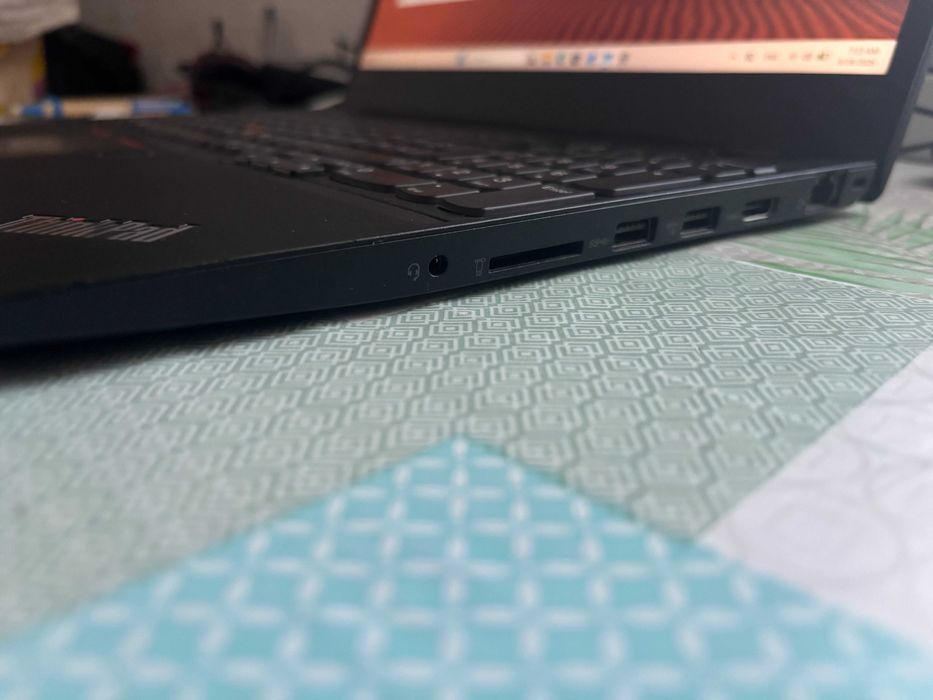 Лаптоп Lenovo T570