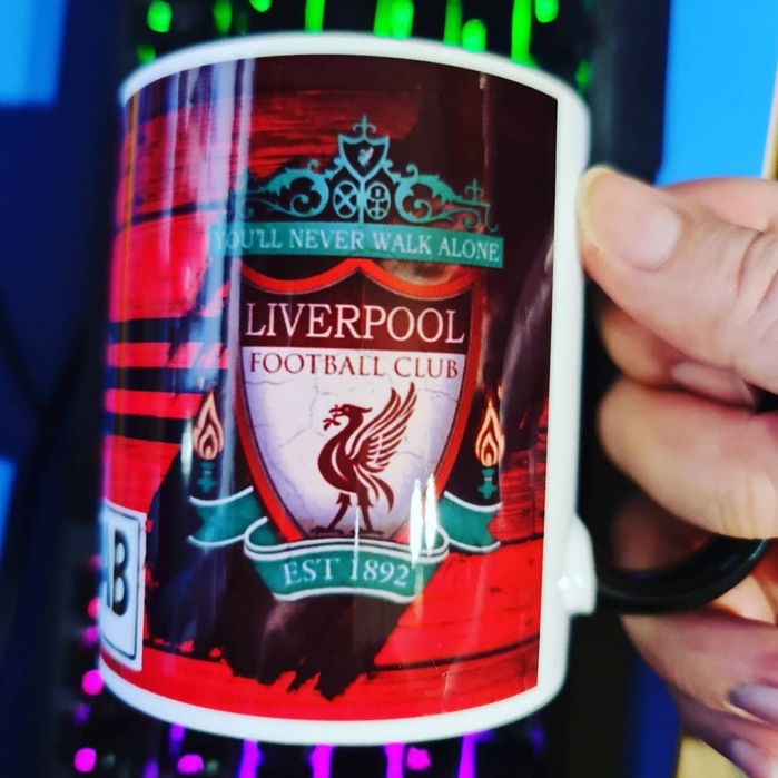 Чаша Liverpool по-ваше име!