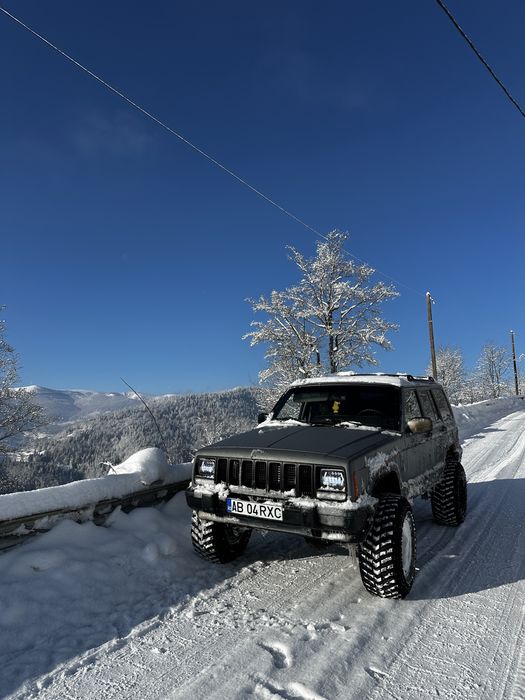 JEEP Cherokee 0 — imagine 3