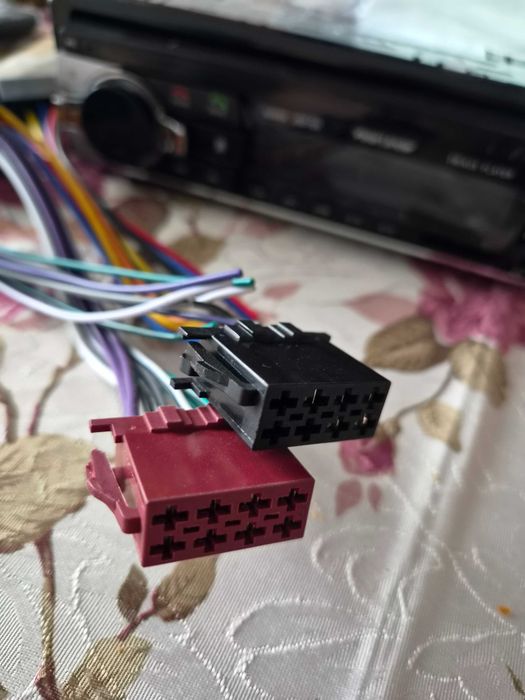 Аудио радио с USB за кола