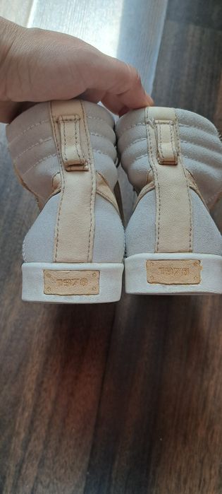 Дамски високи кецове Diesel 39 номер