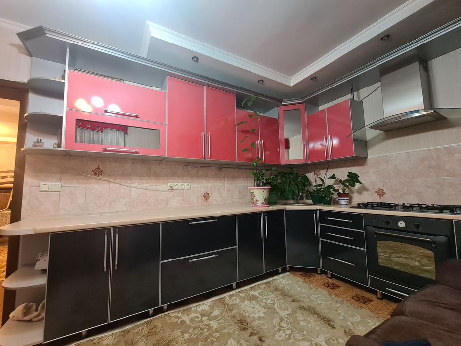 Кухонный гарнитур