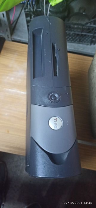 Работещ компютър DELL подарък lcd  монитор dell 17