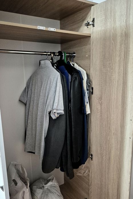 Продам новый шкаф