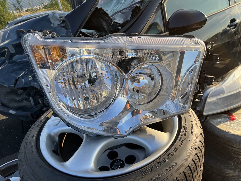 Десен фар Mercedes Actros