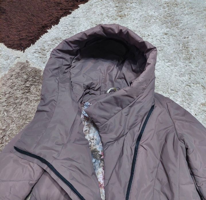 Продам демисезонную куртку