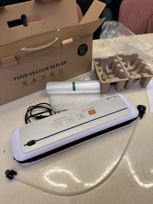 Вакуумный упаковщик (вакууматор)