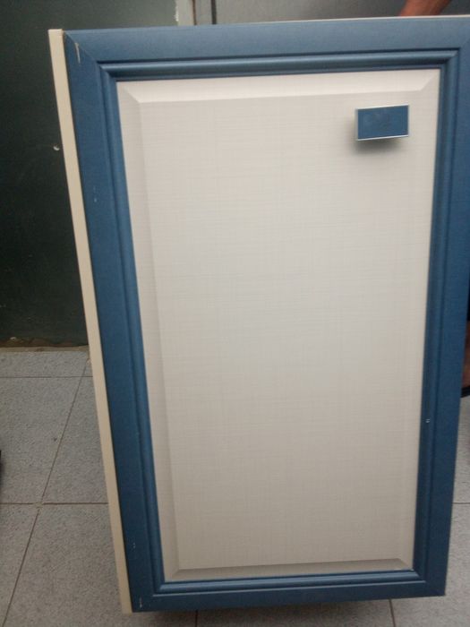 Тумбочка большая продается