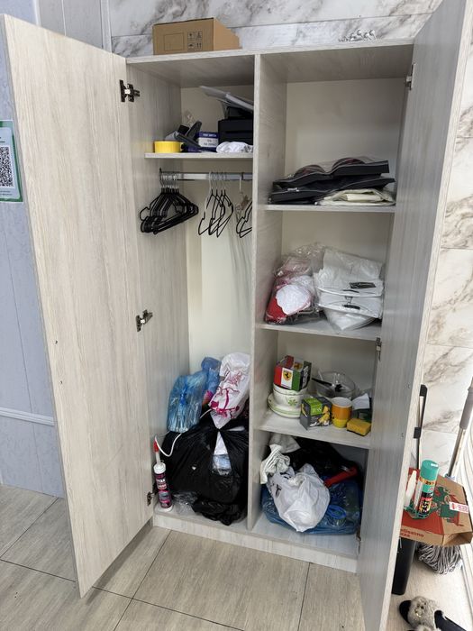 Shkaf sotiladi srozchna holati ideal darajada