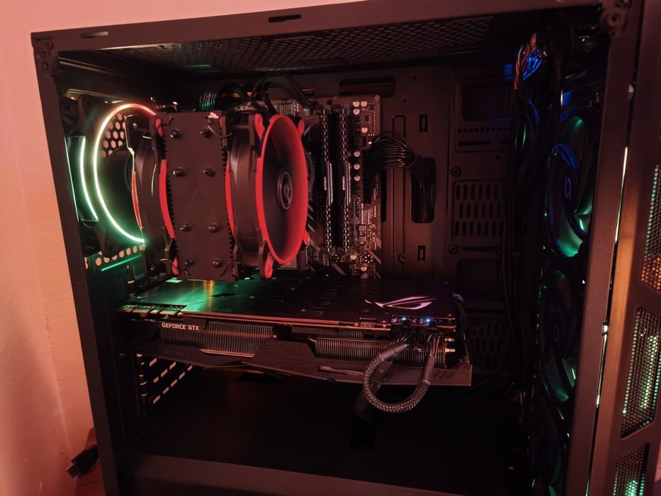 PC Gaming Ryzen 5 3600X / GTX 1080 Ti ROG Strix / 16GB RAM / SSD 1TB Nou