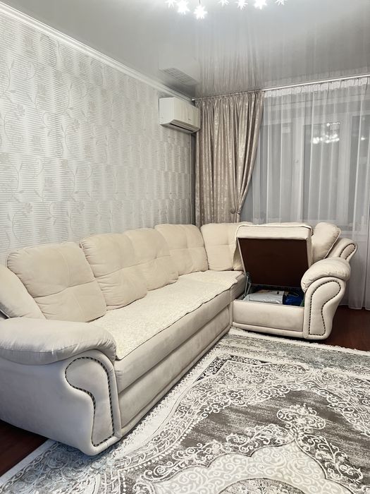 Продам диван в гостинную