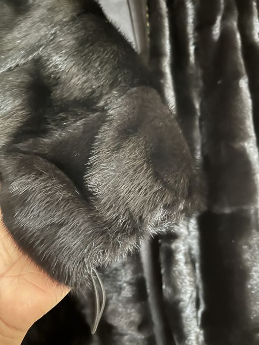 Продам Норковую шубу