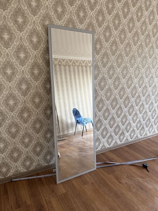 Продам зеркало длинное большое