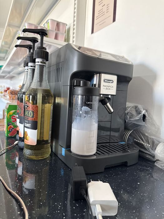 Кофемашина Delonghi