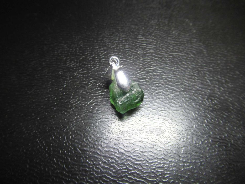 Висулки съсТурмалин,Кехлибар,Аквамарин,Кианит,Гранат,Морган и др