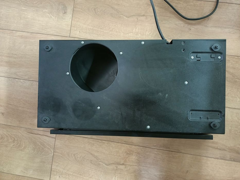 Продам вытяжку на кухню