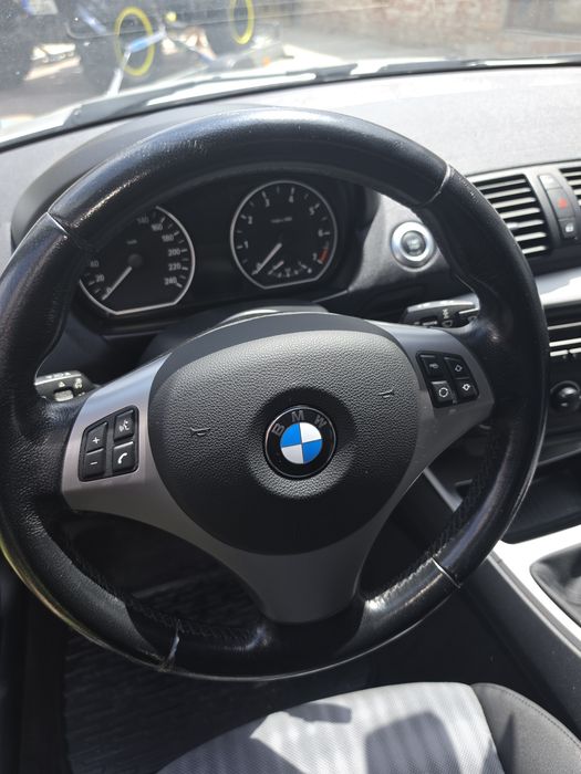 Vand bmw seria 1 motor 1.6 2600 euro