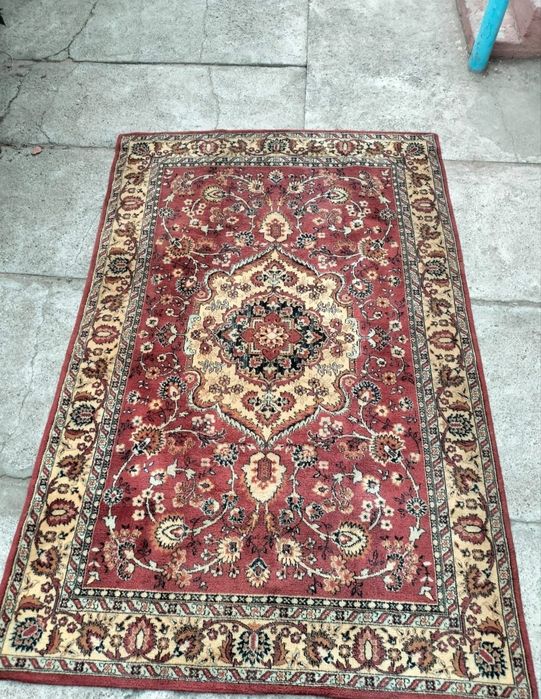 Продается шерстяной ковер