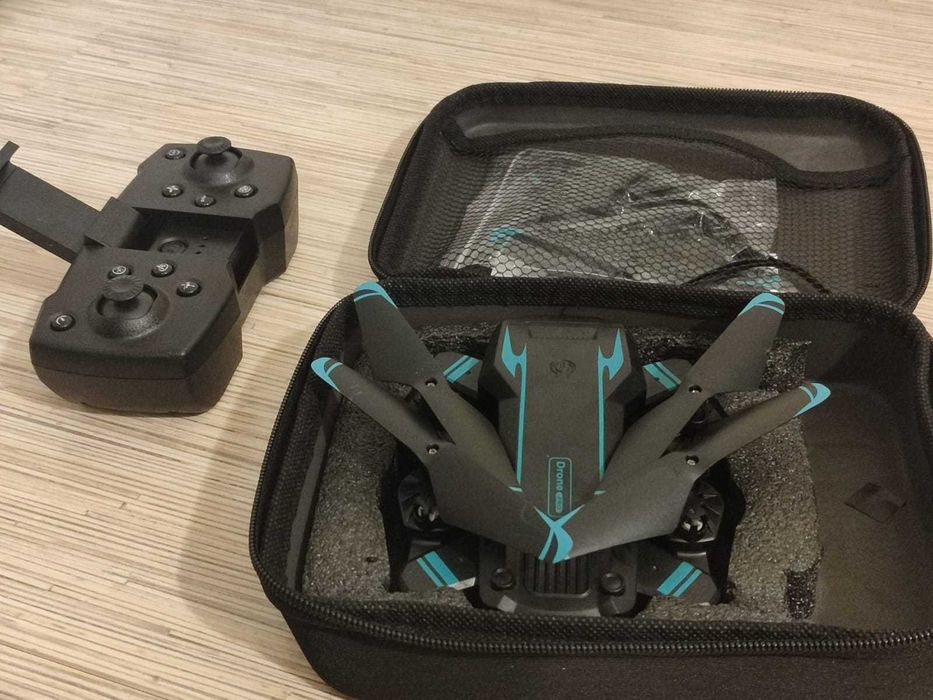 Дрон, дрон с камерой, квадракоптер drone