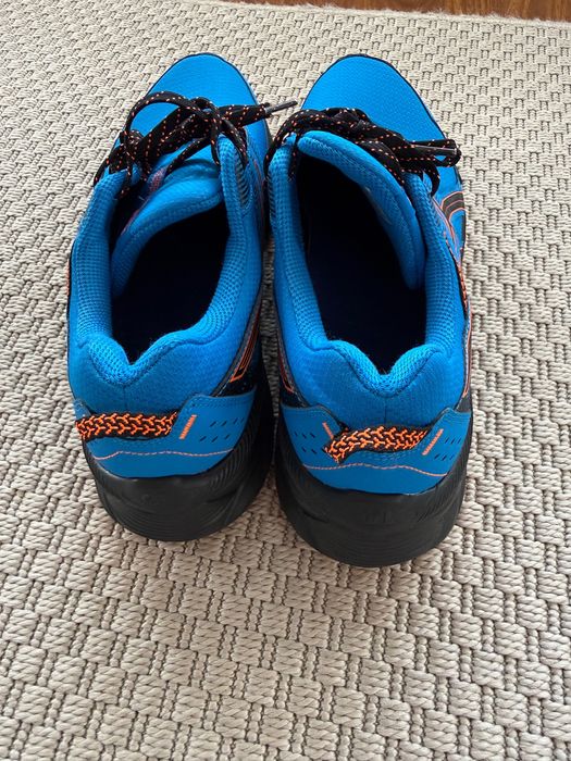Adidasi Asics 44