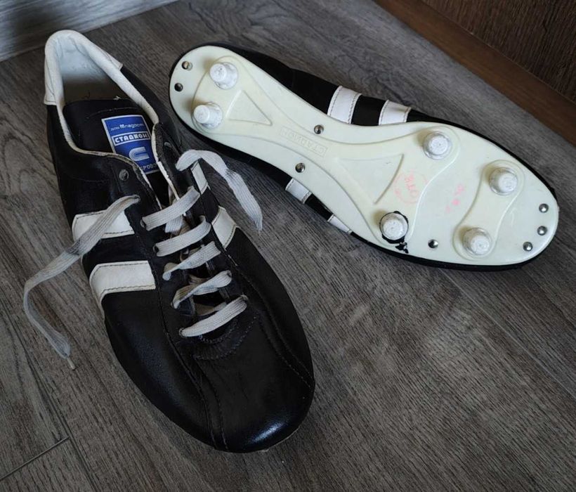 3 чифта Ретро футболни бутонки „СТАДИОН“ Габрово