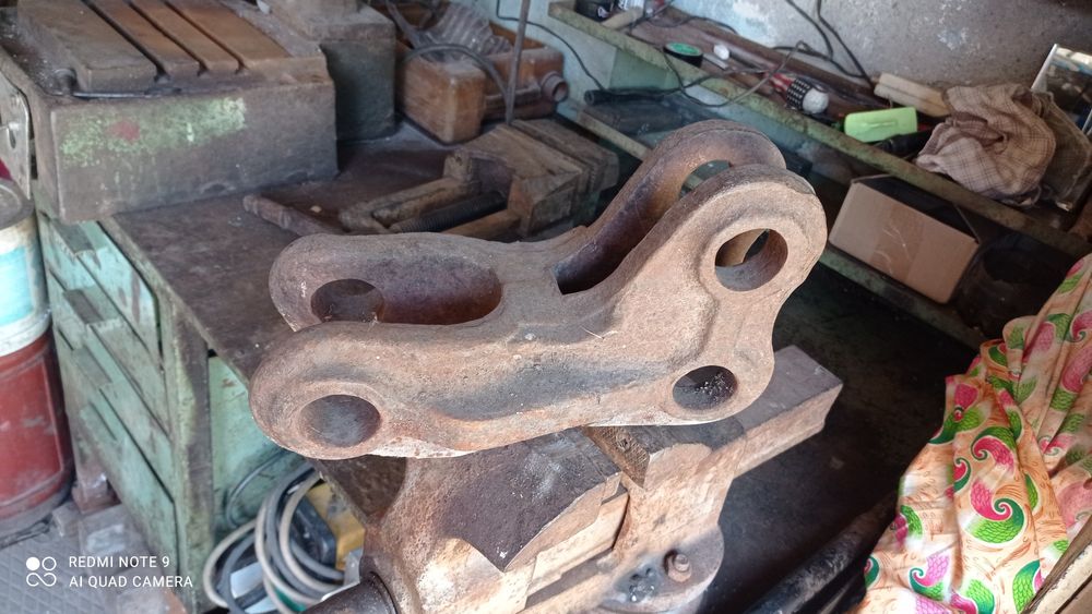 Продам, серьга на трактор