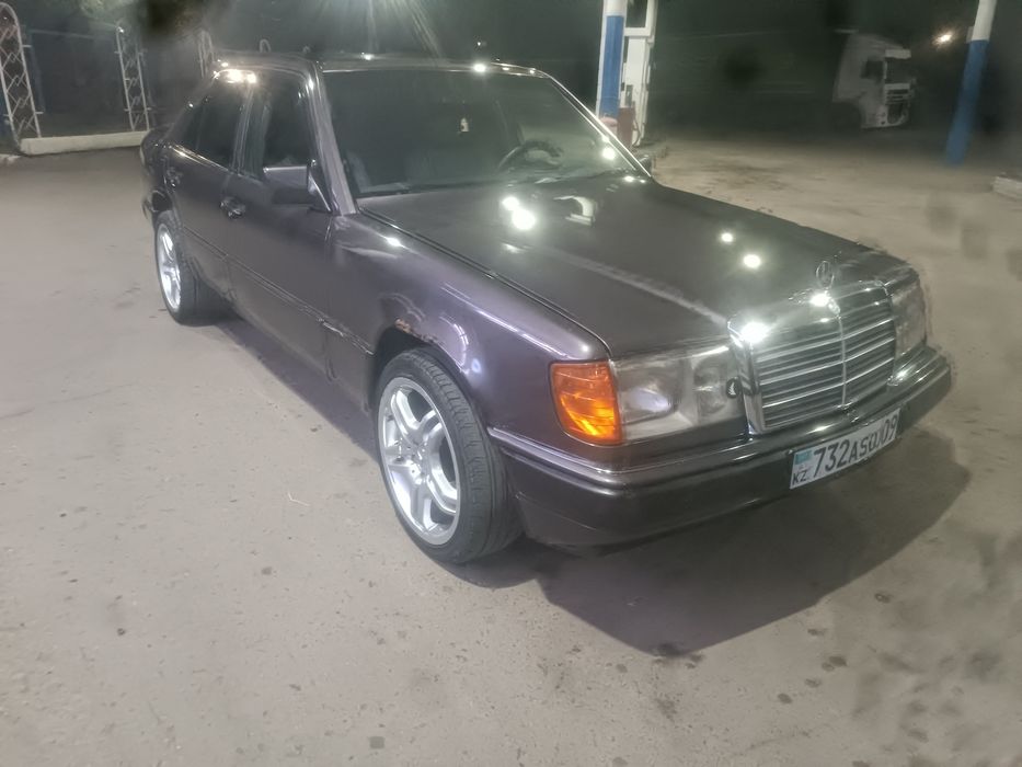Мерседес е300 (124)