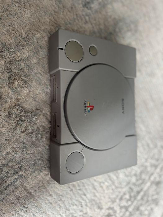 Sony play station oʻyini 4 ta diski bor ishlatilgan