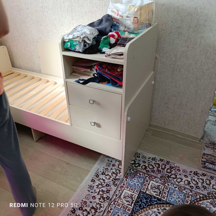 Продам детскую кроватку