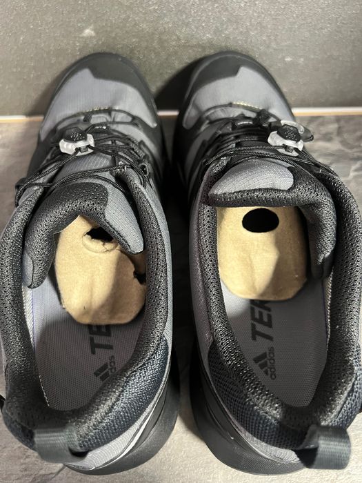 Обувки adidas Terrex Swift R2 Gore-Tex