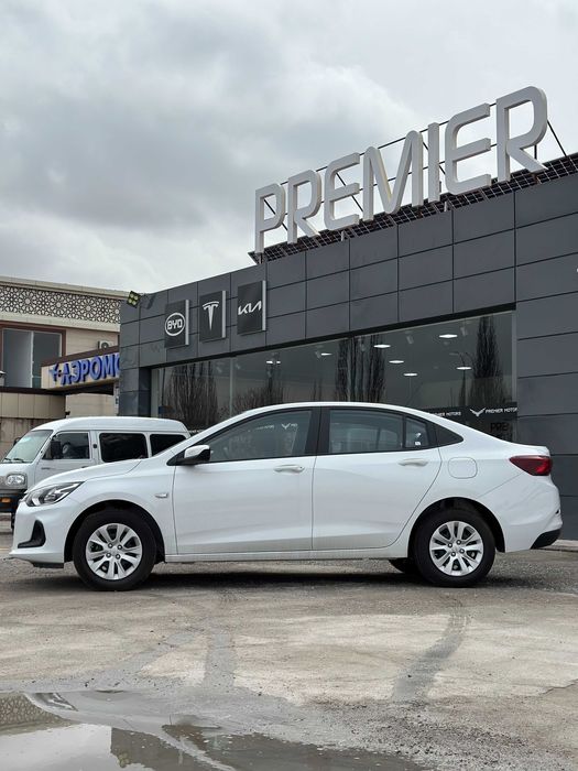 Onix Premier 2024 (Avtokredit)