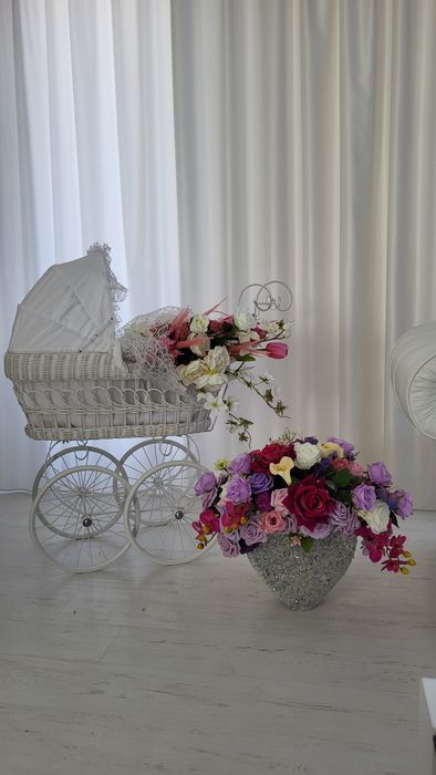 Cadouri florale si decoratiuni florale unicate - Arkhanas Flowers -  cu preluare din orasul Arad