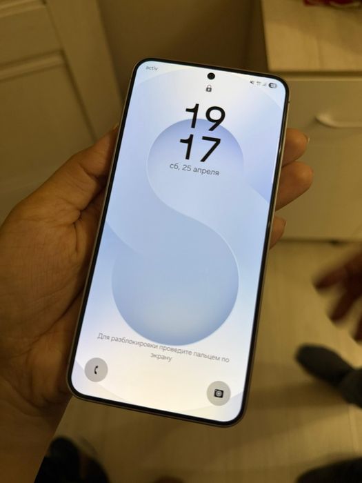 Продам Самсунг S25