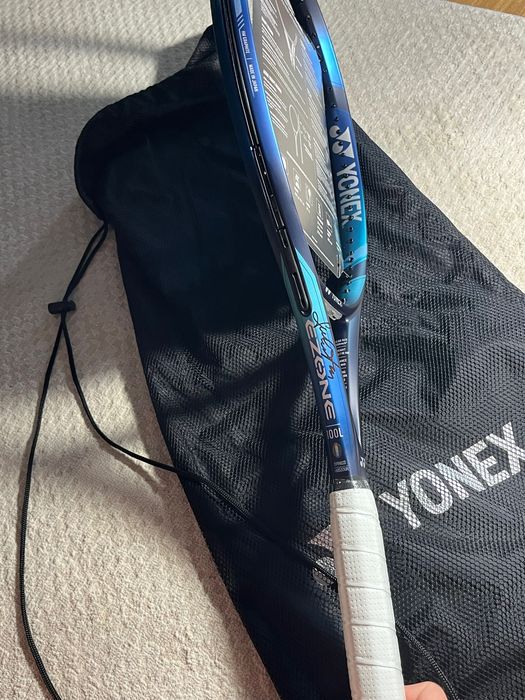 Racheta tenis YONEX semnata Simona Halep
